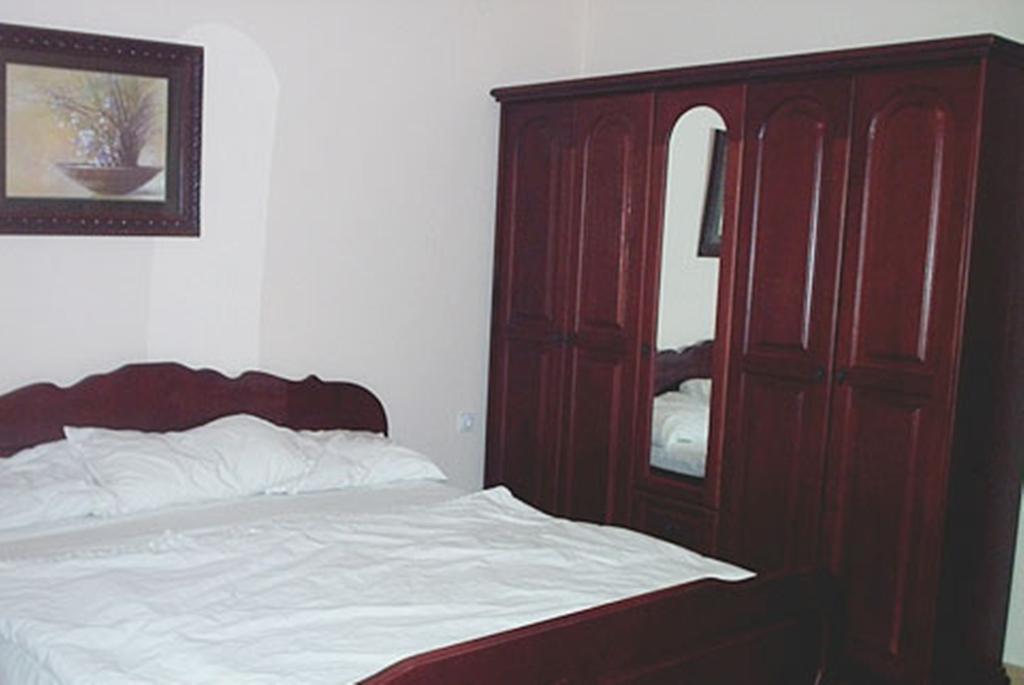 Di Vincenzo Inn Ulcinj Bagian luar foto
